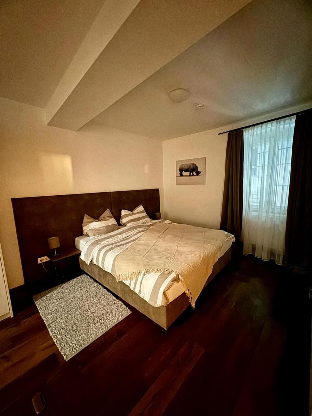 Goldene Pastete - Urban Luxury Apartments Graz Ngoại thất bức ảnh
